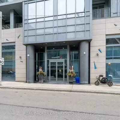 21, Balmuto, Bay Street Corridor, Toronto