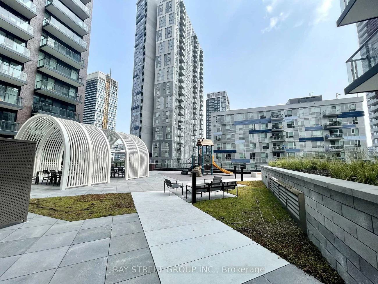 130, River, Regent Park, Toronto