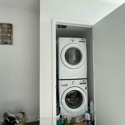 130, River, Regent Park, Toronto