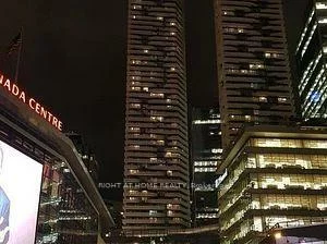 100, Harbour, Waterfront Communities C1, Toronto