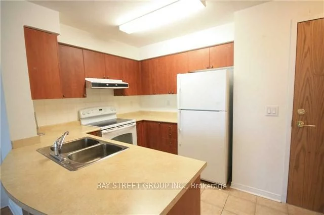 5508, Yonge, Willowdale West, Toronto