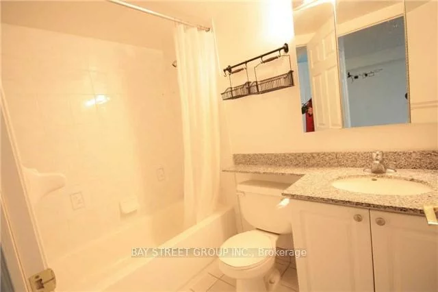 5508, Yonge, Willowdale West, Toronto