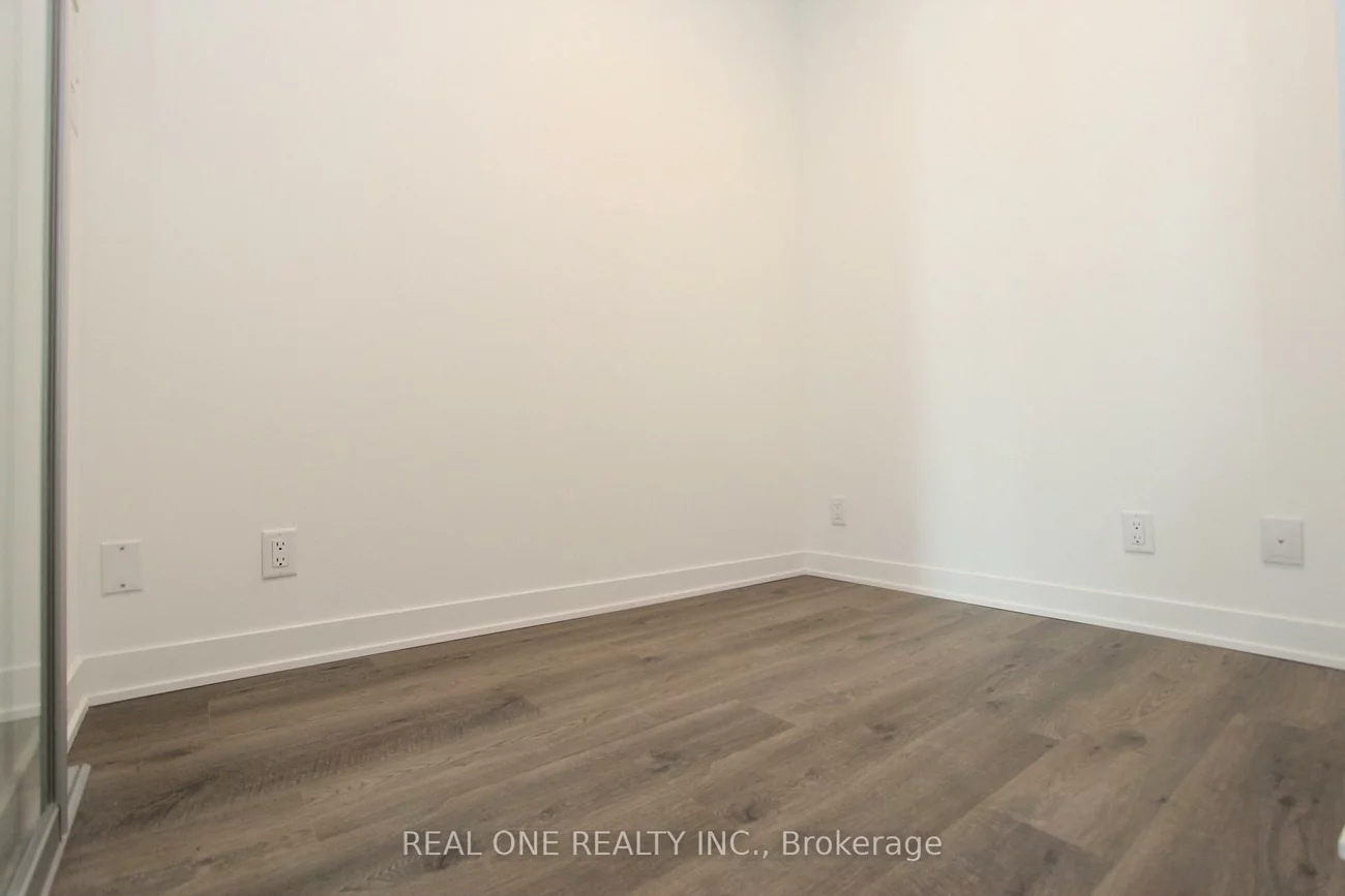 180, Front, Moss Park, Toronto