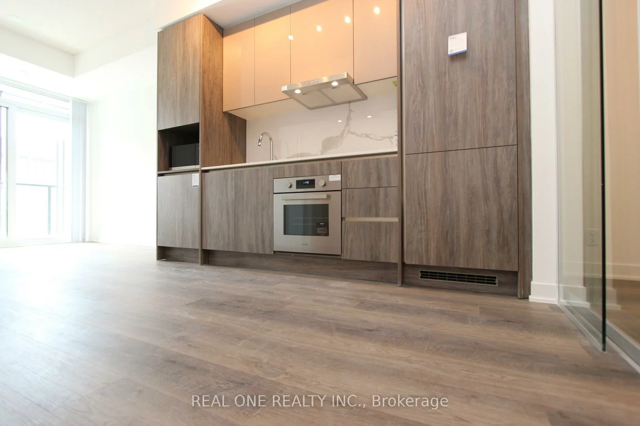 180, Front, Moss Park, Toronto