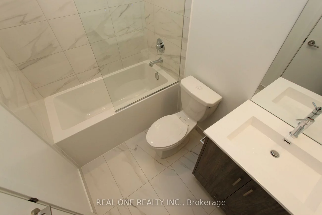 180, Front, Moss Park, Toronto