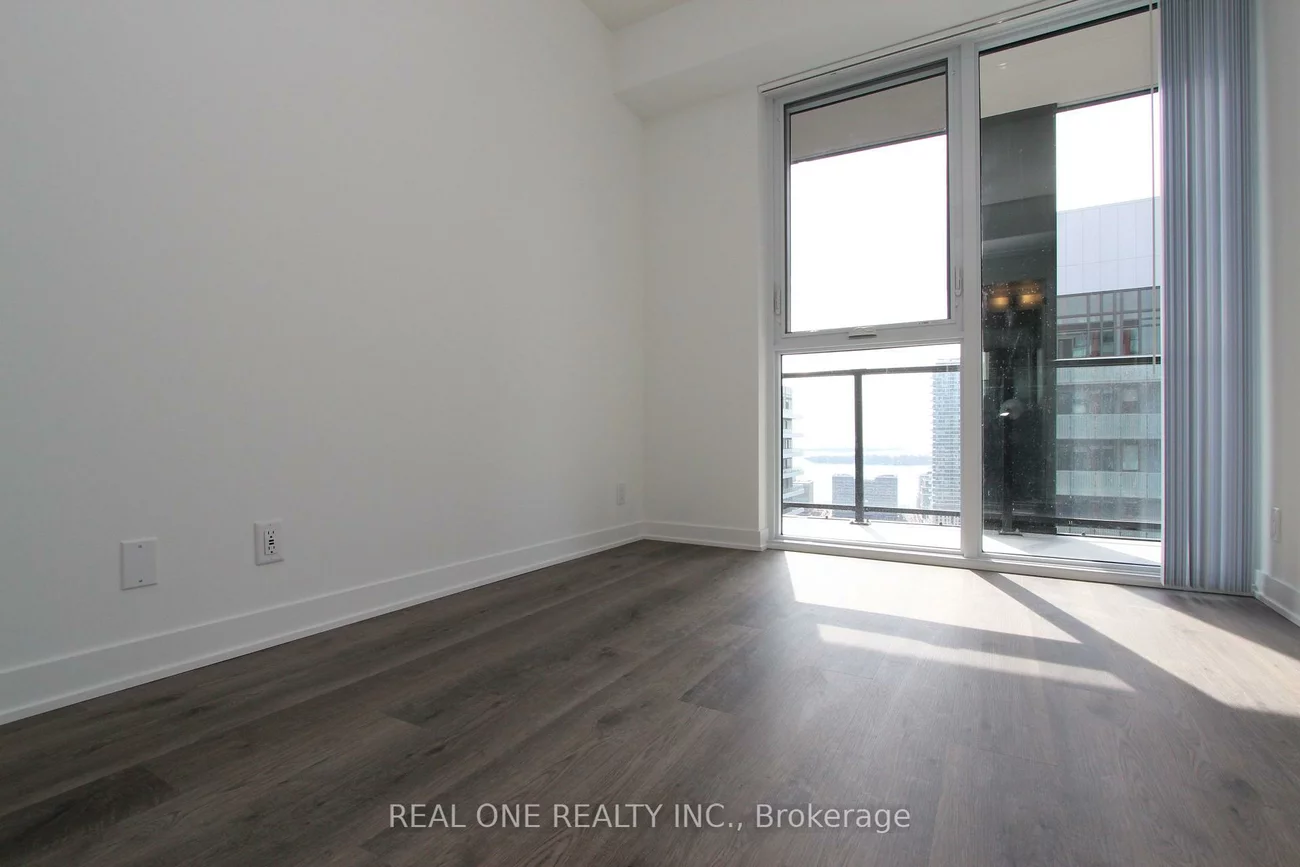 180, Front, Moss Park, Toronto