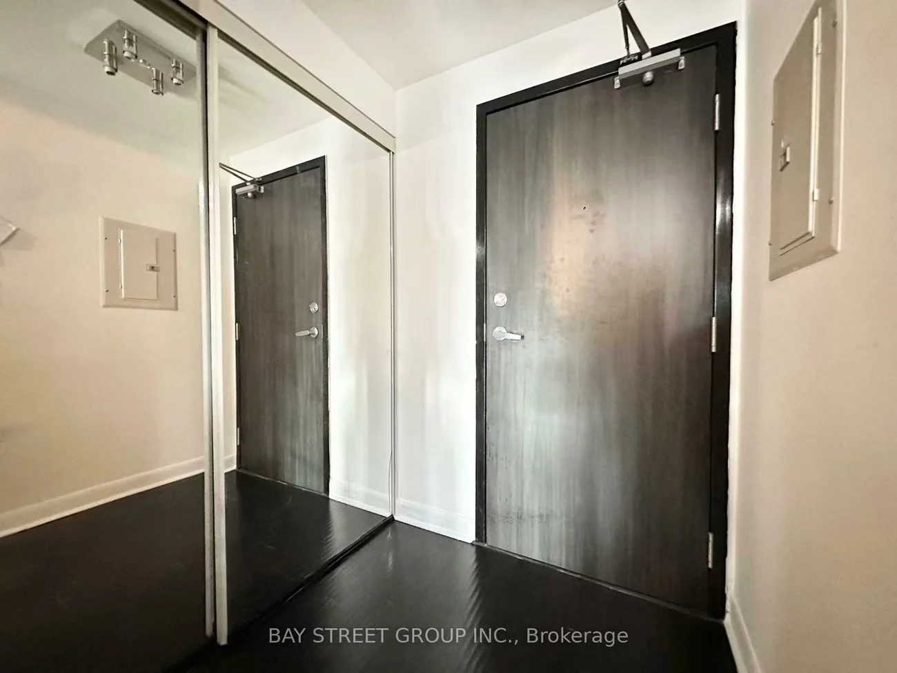 210, Victoria, Church-Yonge Corridor, Toronto