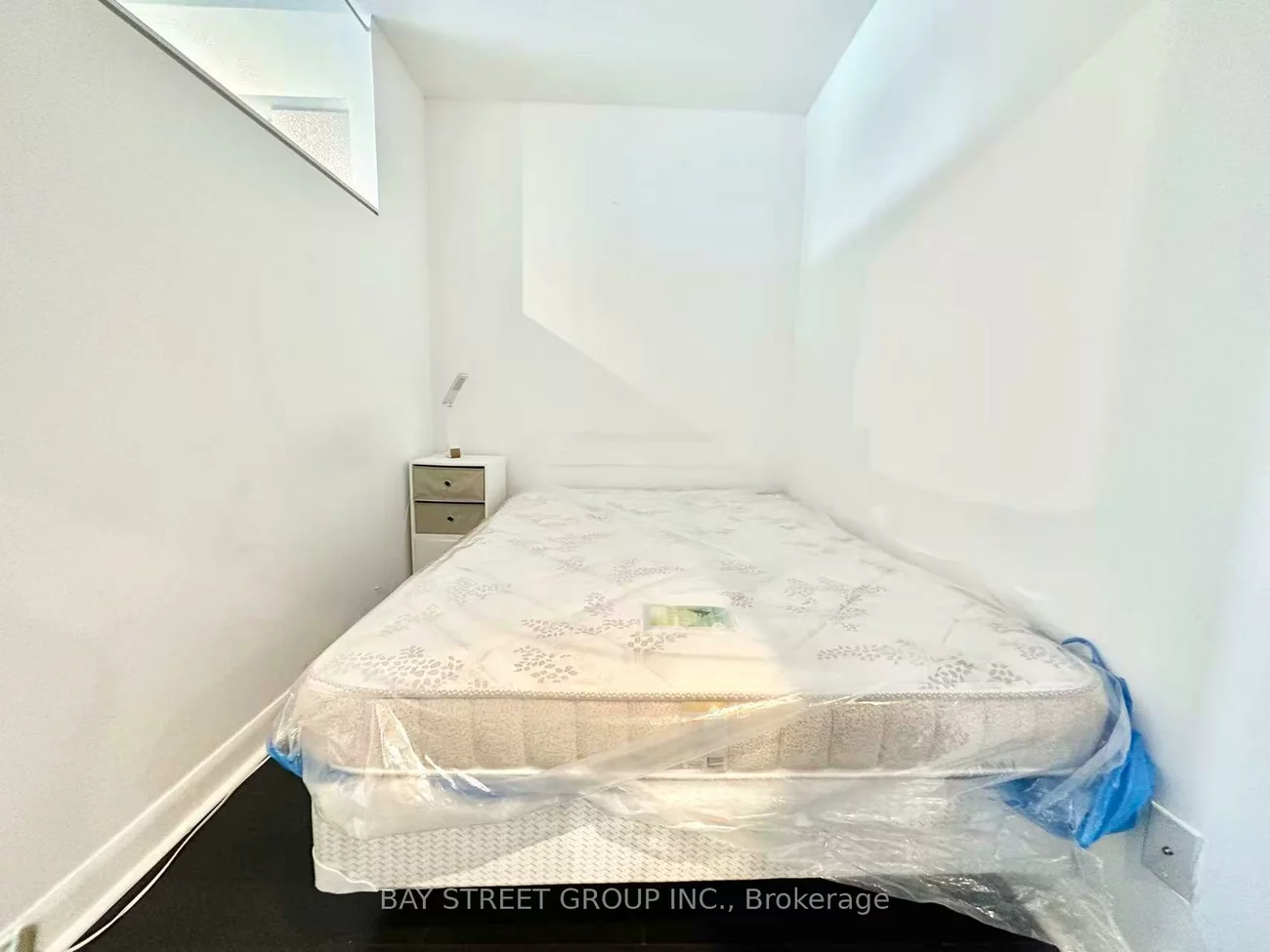 210, Victoria, Church-Yonge Corridor, Toronto