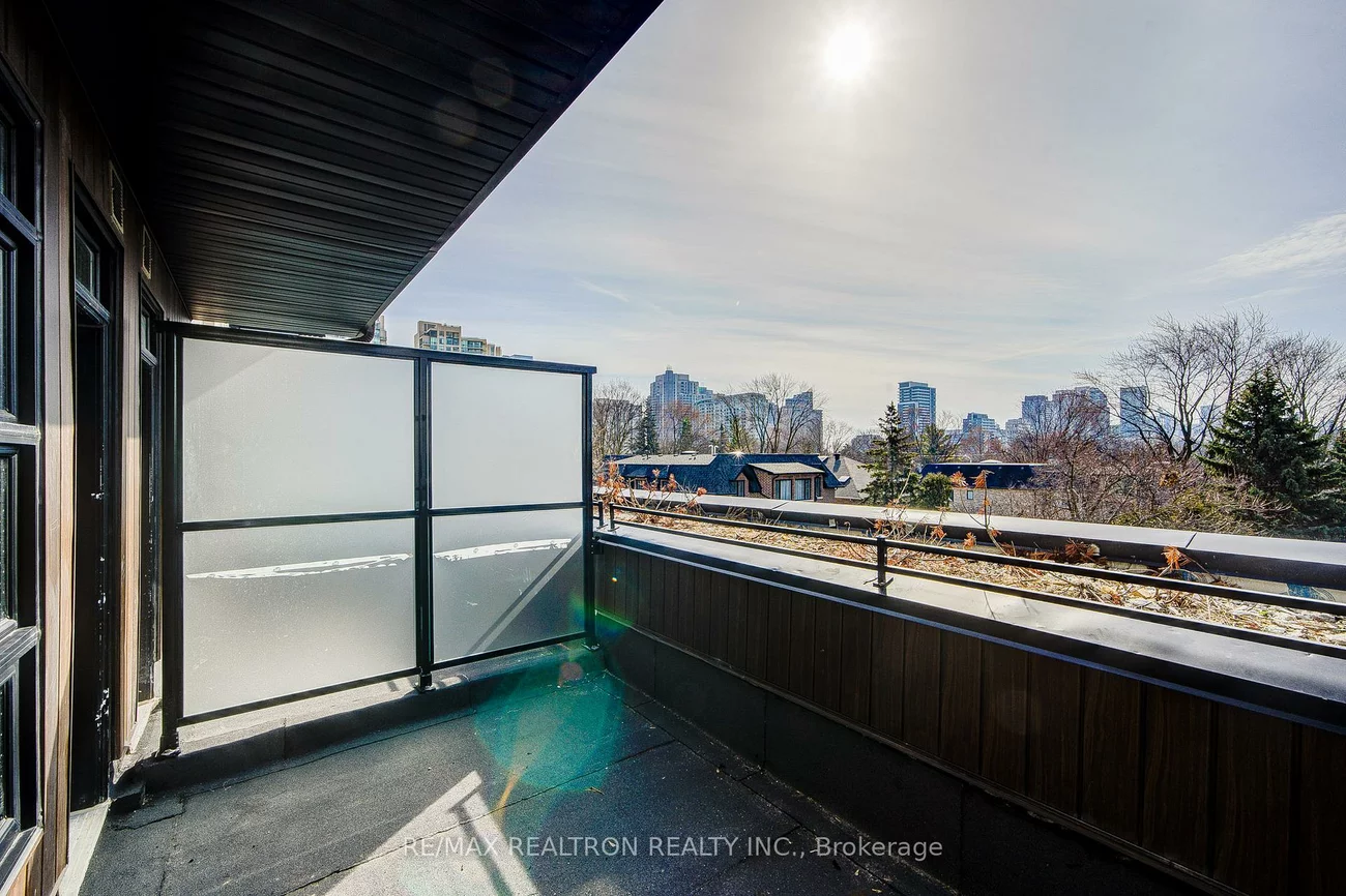 57, Finch, Willowdale West, Toronto