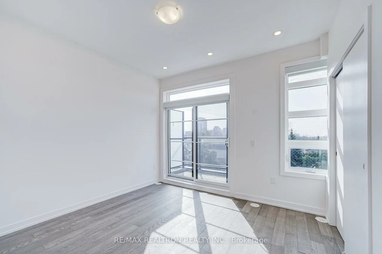 57, Finch, Willowdale West, Toronto