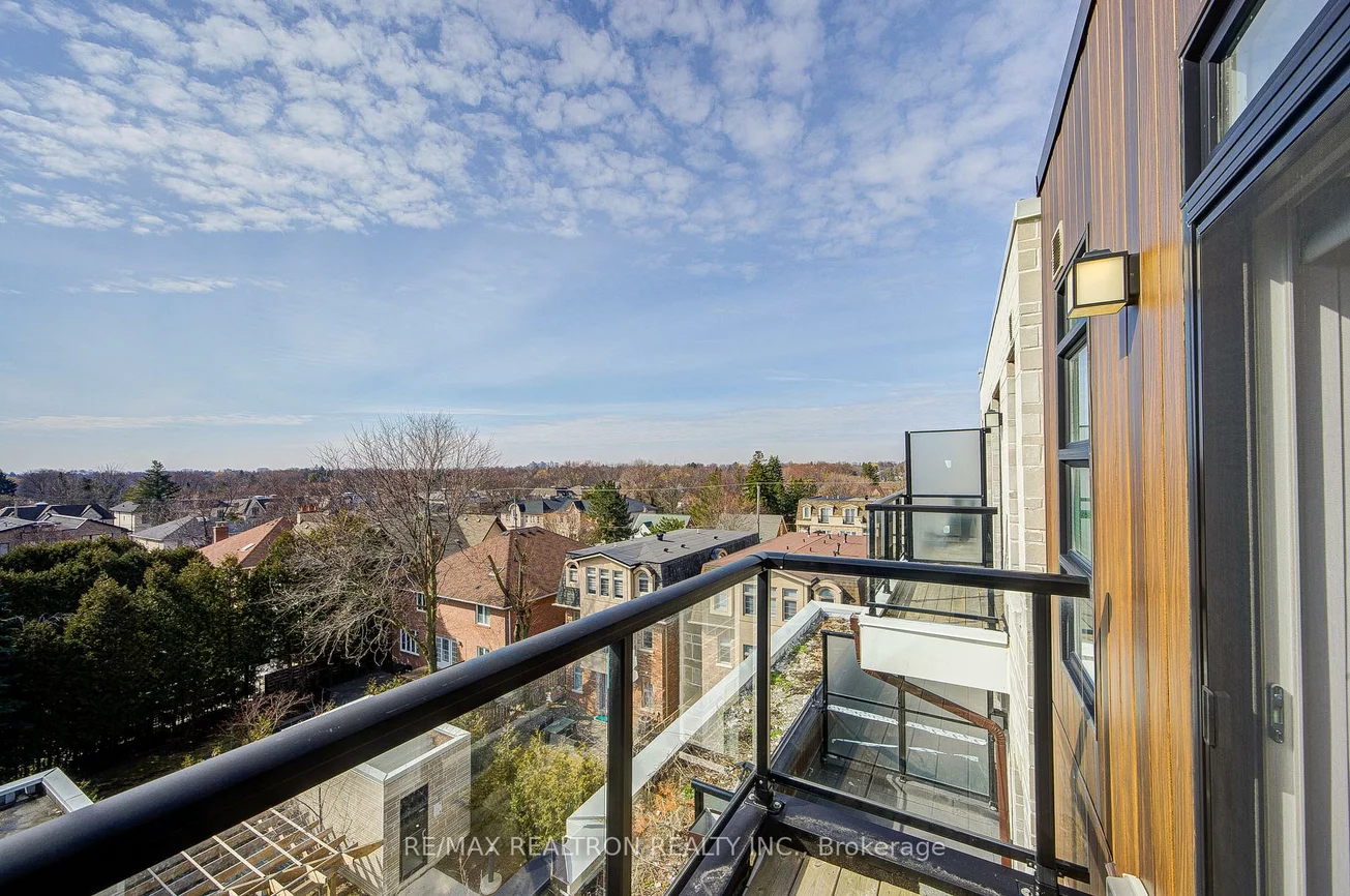 57, Finch, Willowdale West, Toronto