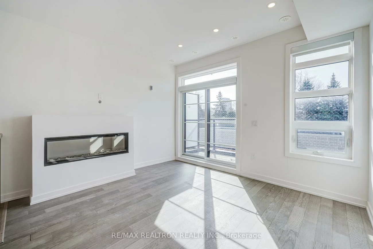 57, Finch, Willowdale West, Toronto