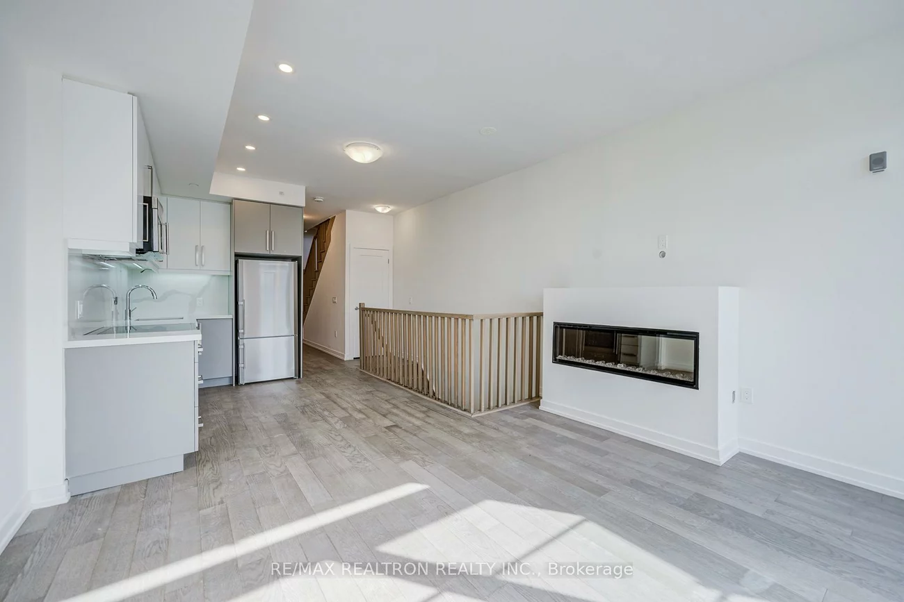 57, Finch, Willowdale West, Toronto