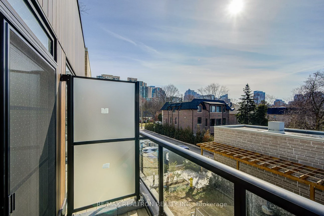 57, Finch, Willowdale West, Toronto