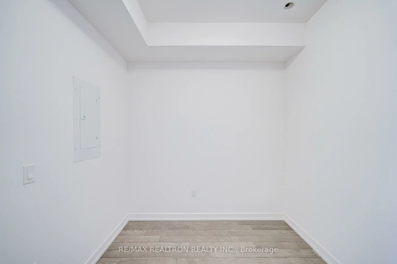 57, Finch, Willowdale West, Toronto