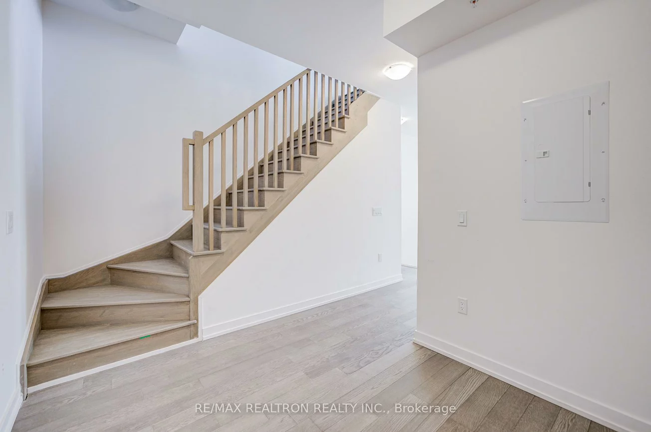 57, Finch, Willowdale West, Toronto