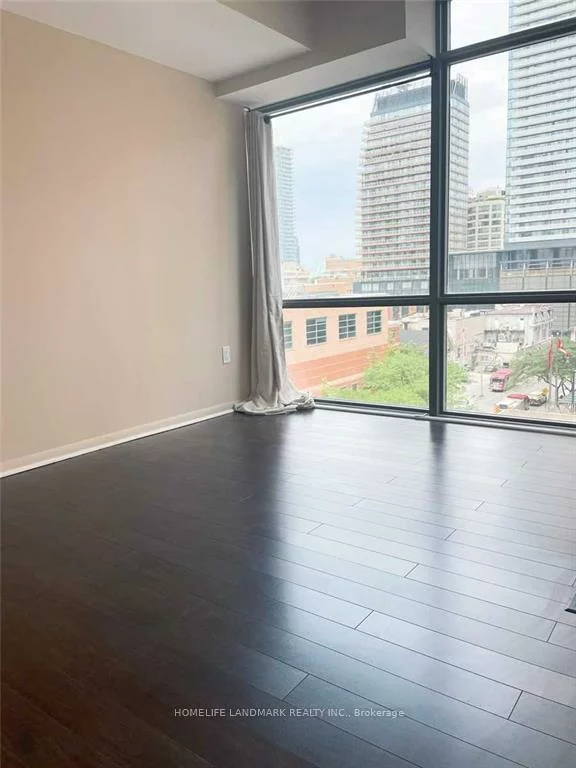 37, Grosvenor, Bay Street Corridor, Toronto