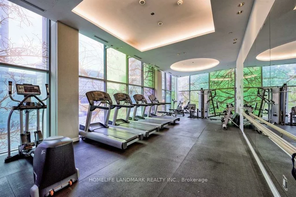 37, Grosvenor, Bay Street Corridor, Toronto