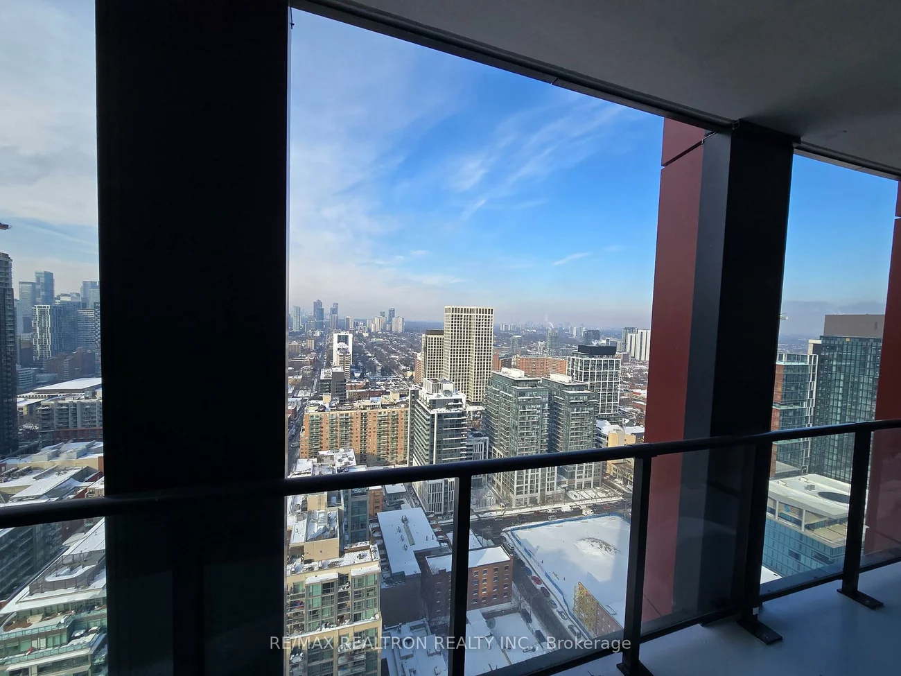 180, front, Moss Park, Toronto