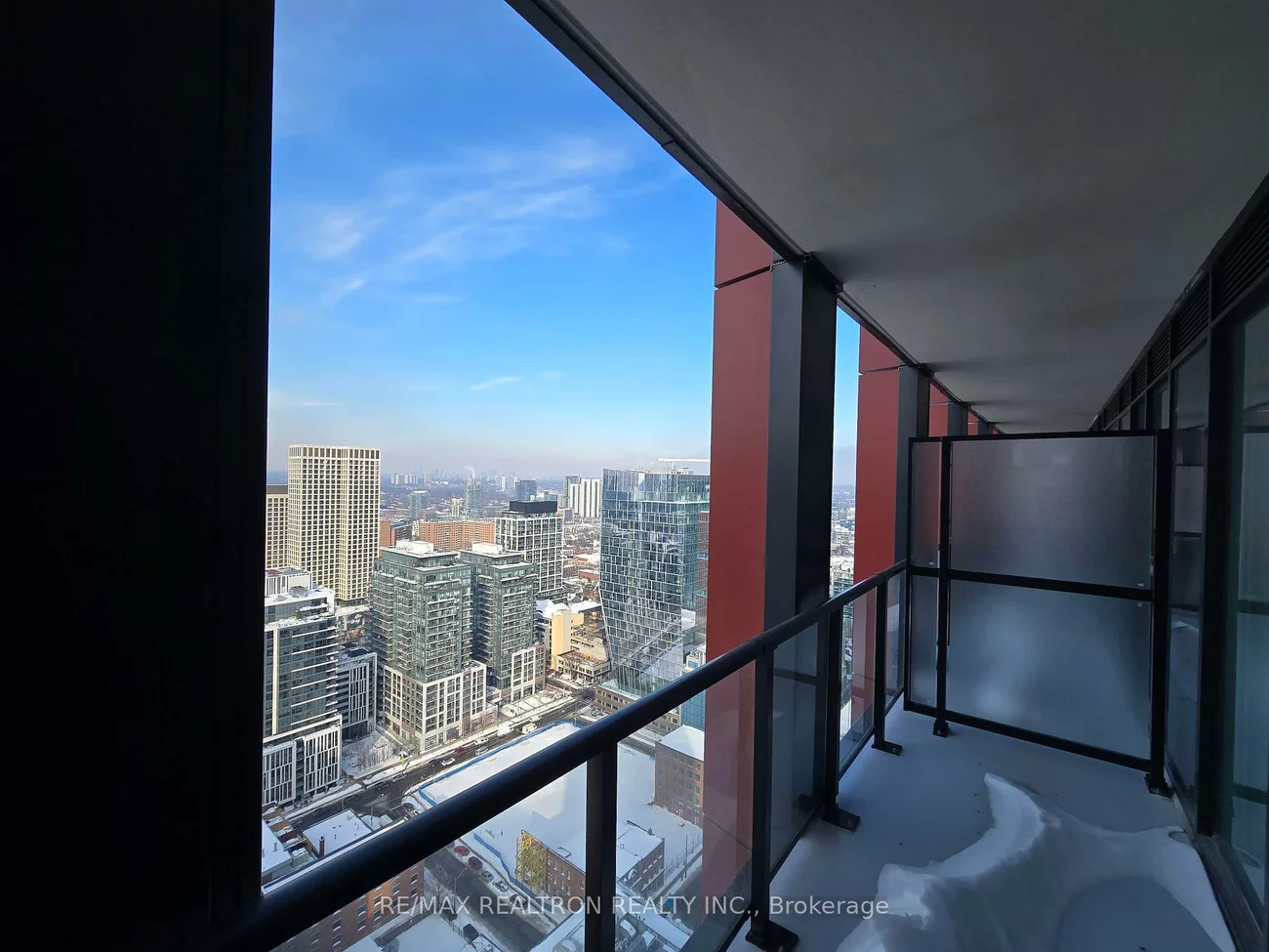 180, front, Moss Park, Toronto