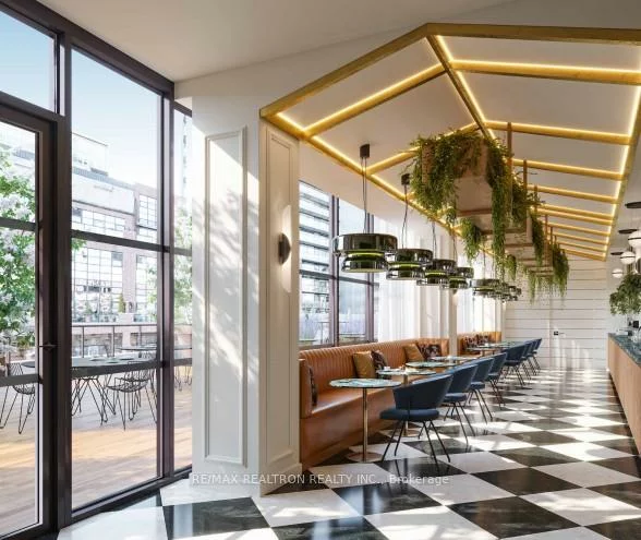 180, front, Moss Park, Toronto