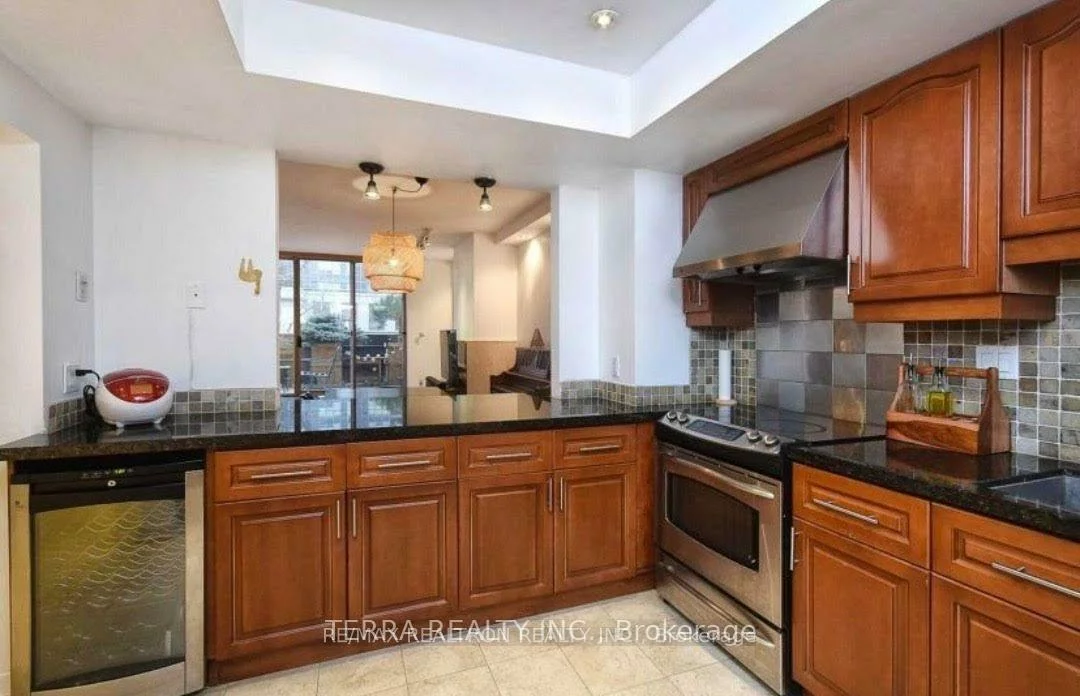 1, Duplex, Newtonbrook West, Toronto