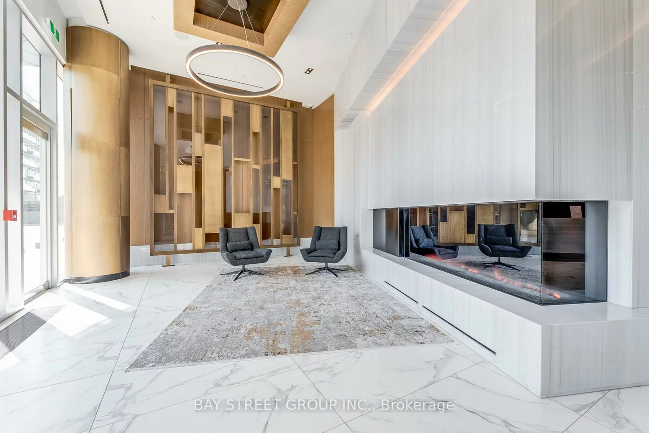 15, Queens, Waterfront Communities C8, Toronto