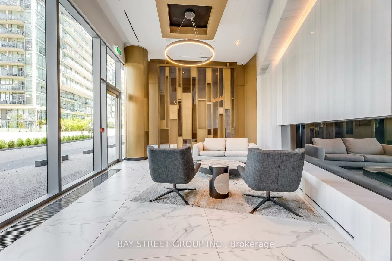 15, Queens, Waterfront Communities C8, Toronto