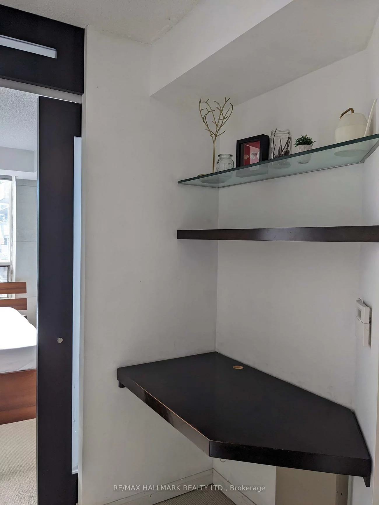 330, Adelaide, Moss Park, Toronto