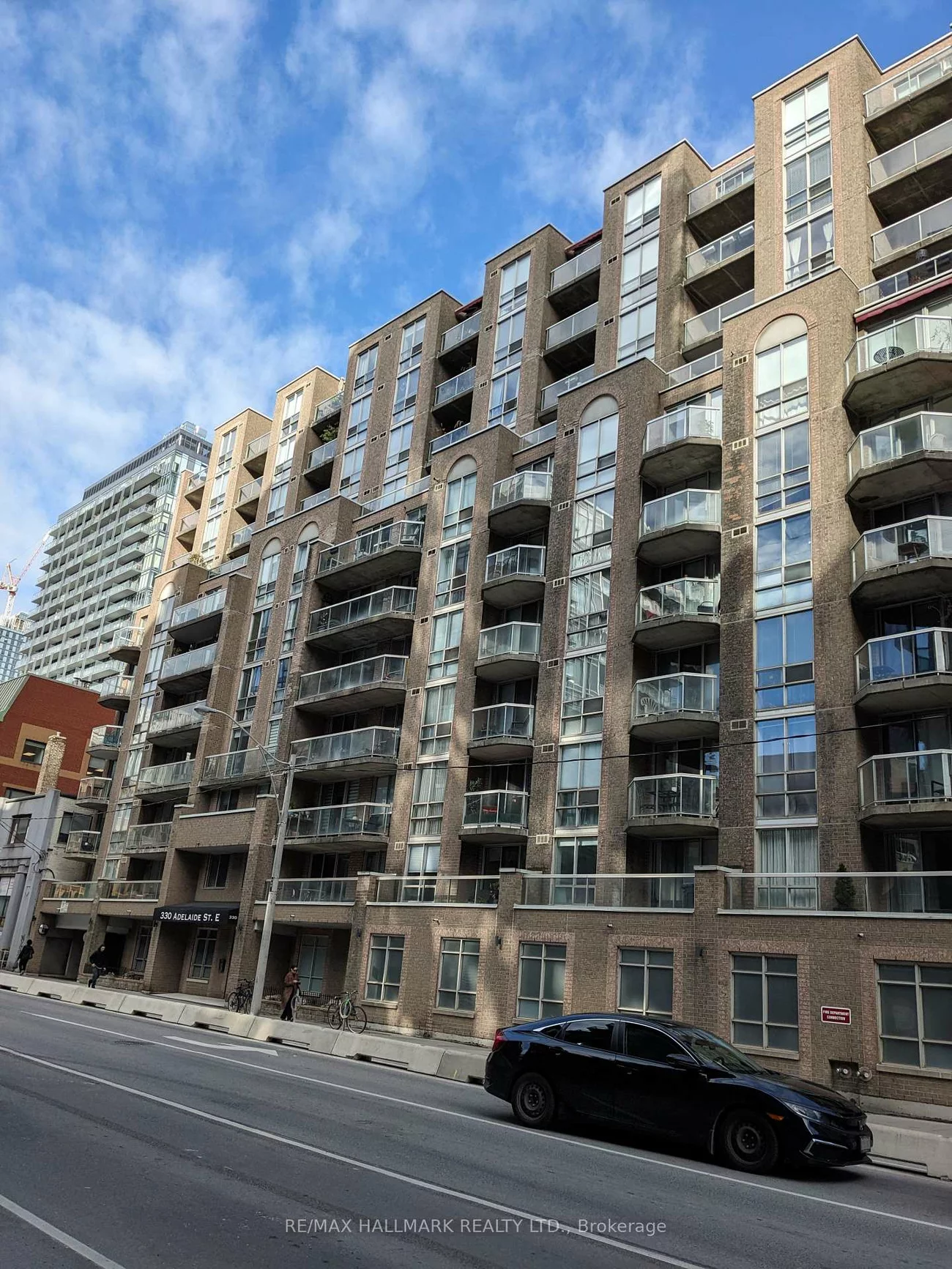 330, Adelaide, Moss Park, Toronto