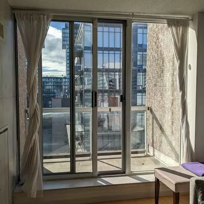 330, Adelaide, Moss Park, Toronto