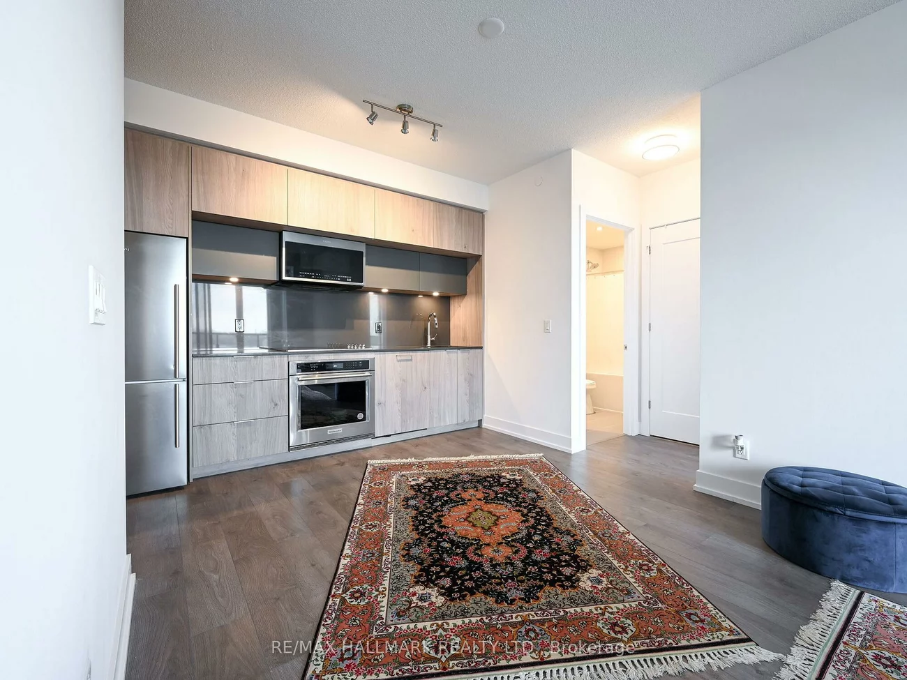 25, Adra Grado, Don Valley Village, Toronto