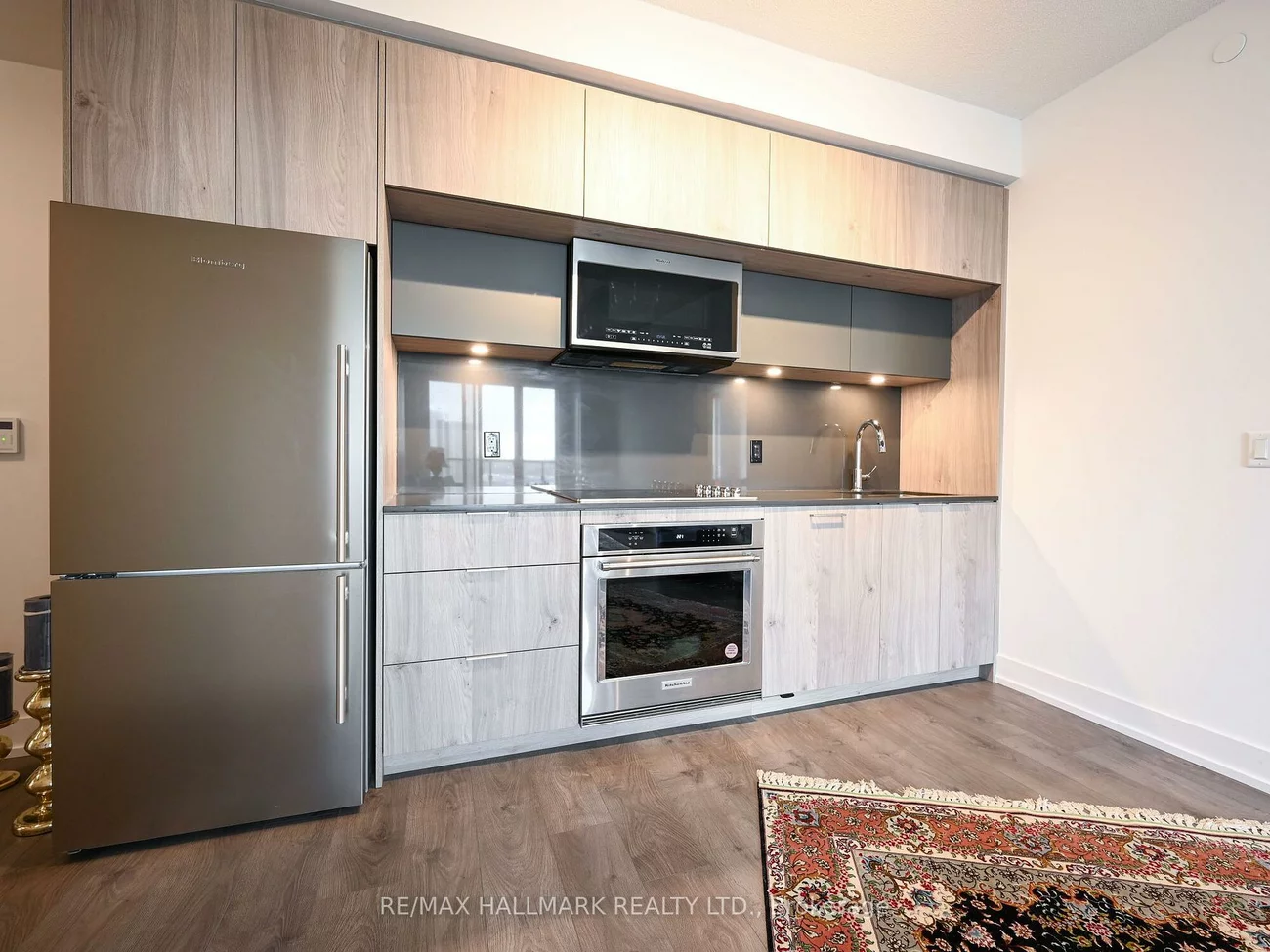 25, Adra Grado, Don Valley Village, Toronto