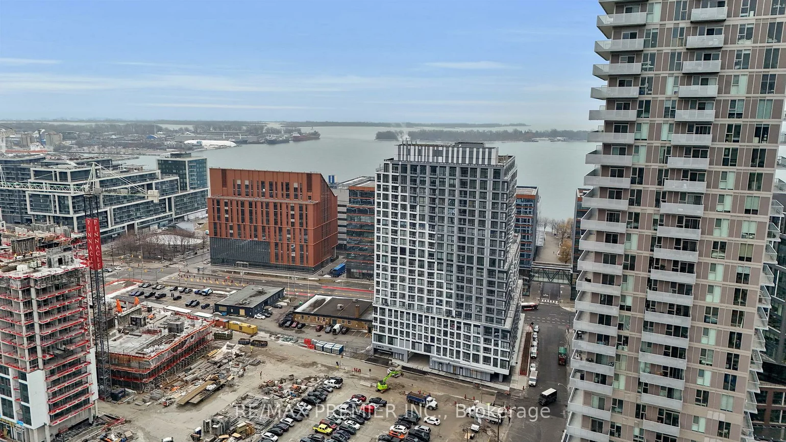 15, Richardson, Waterfront Communities C8, Toronto