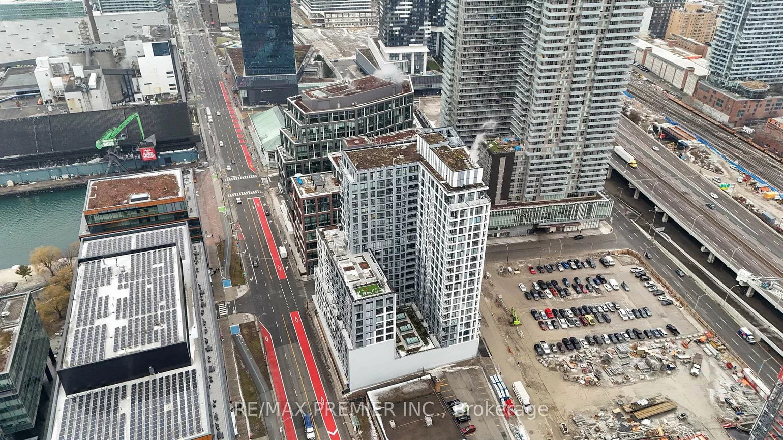 15, Richardson, Waterfront Communities C8, Toronto