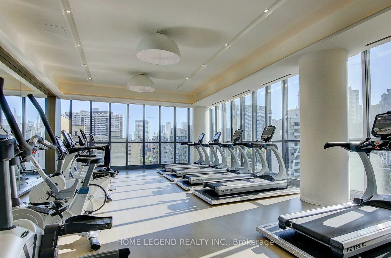 101, Charles, Church-Yonge Corridor, Toronto