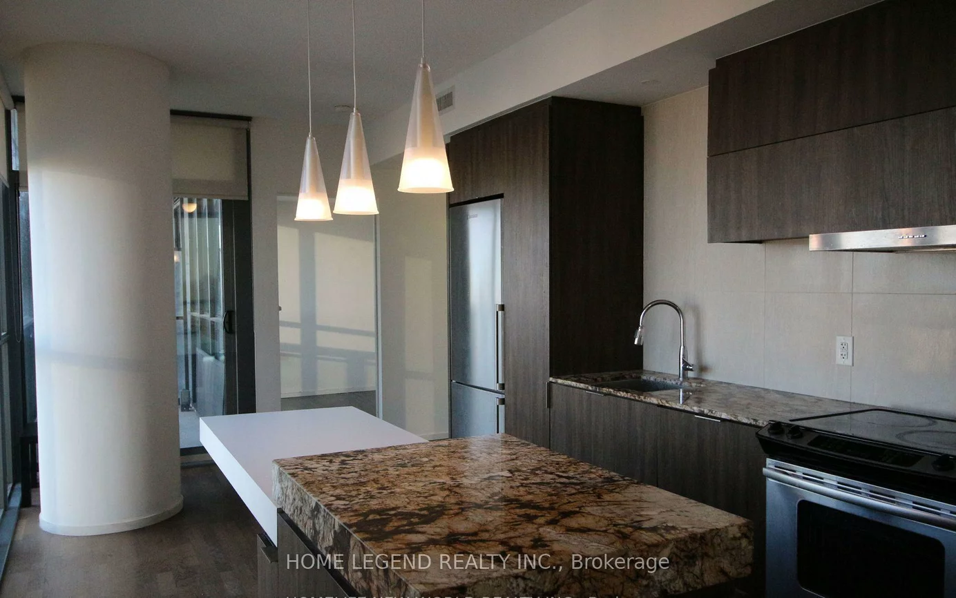 101, Charles, Church-Yonge Corridor, Toronto