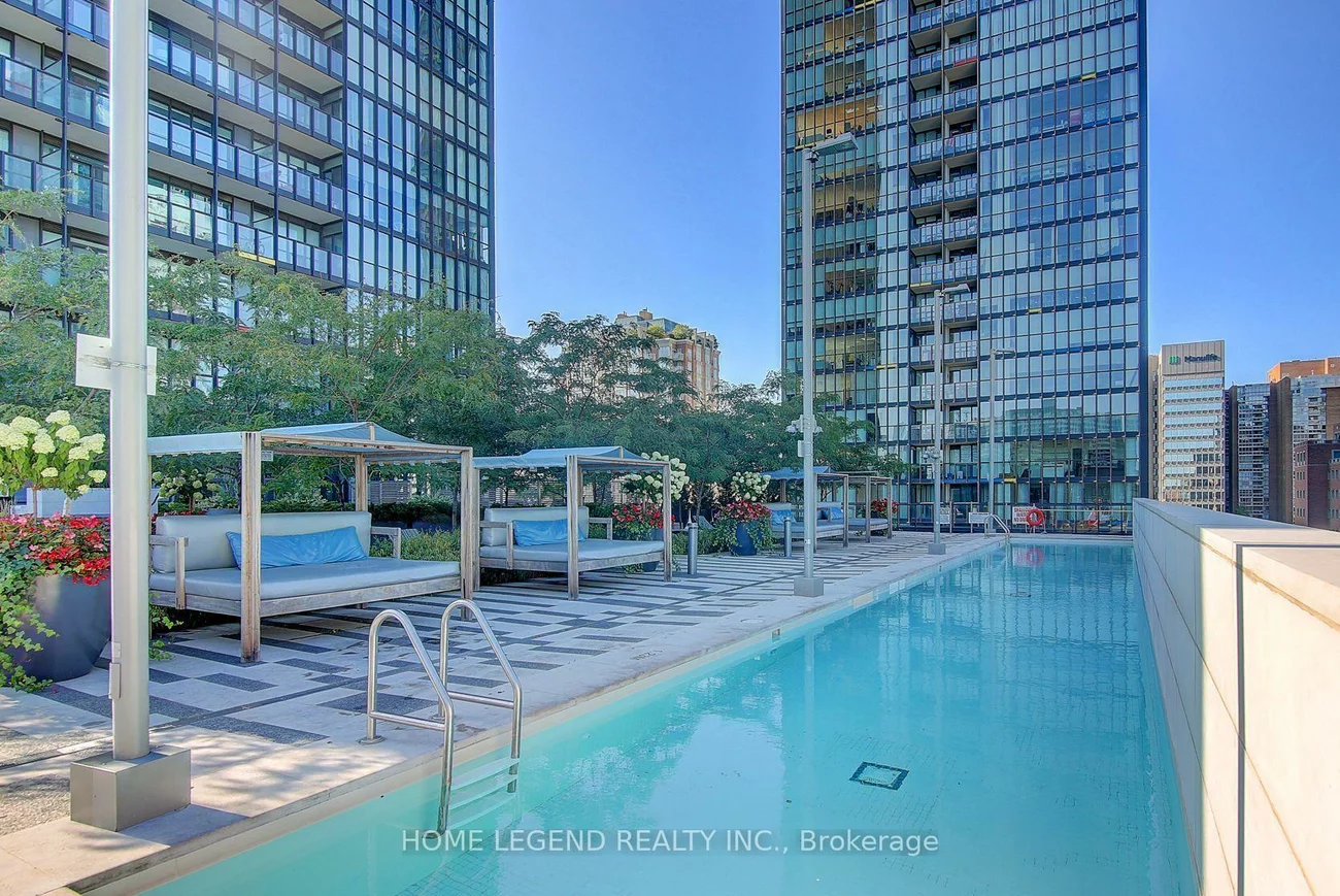 101, Charles, Church-Yonge Corridor, Toronto