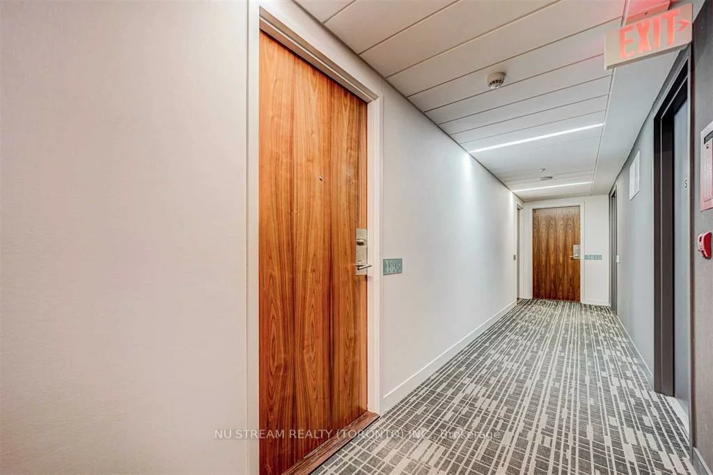 170, Fort York, Waterfront Communities C1, Toronto