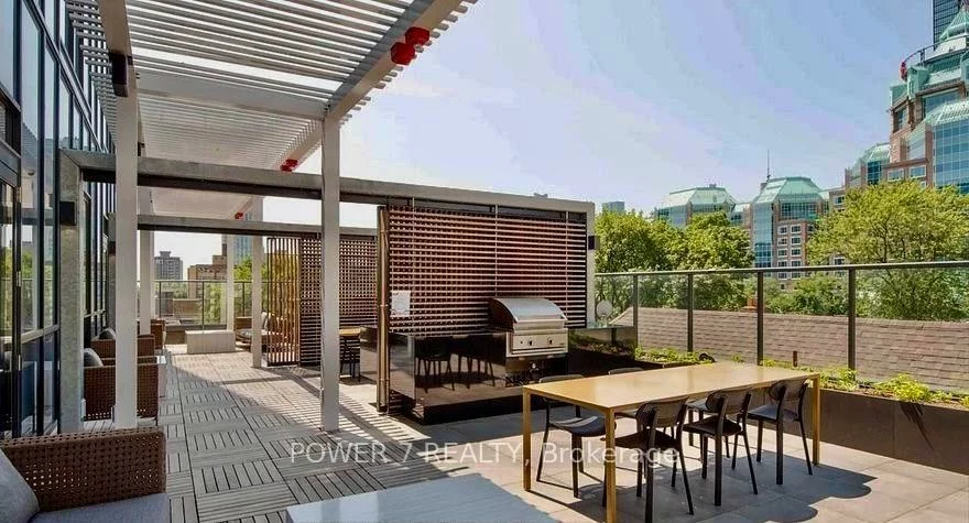 180, Front, Moss Park, Toronto