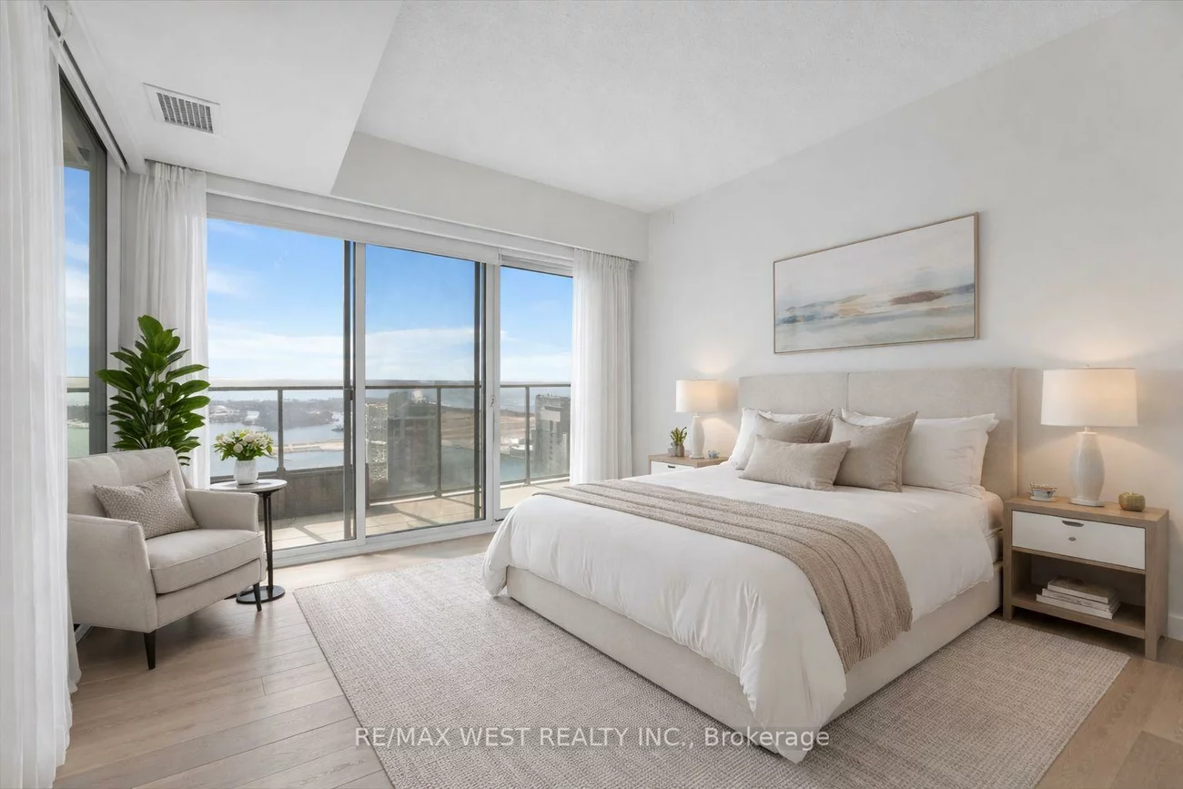 1, Concord Cityplace, Waterfront Communities C1, Toronto
