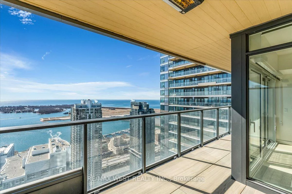 1, Concord Cityplace, Waterfront Communities C1, Toronto