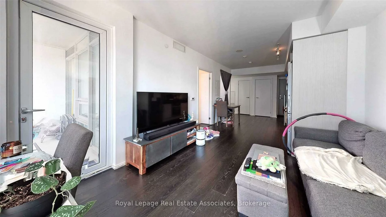 68, Shuter, Church-Yonge Corridor, Toronto