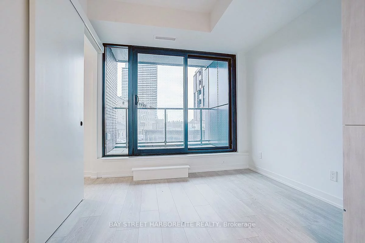 35, Parliament, Waterfront Communities C8, Toronto