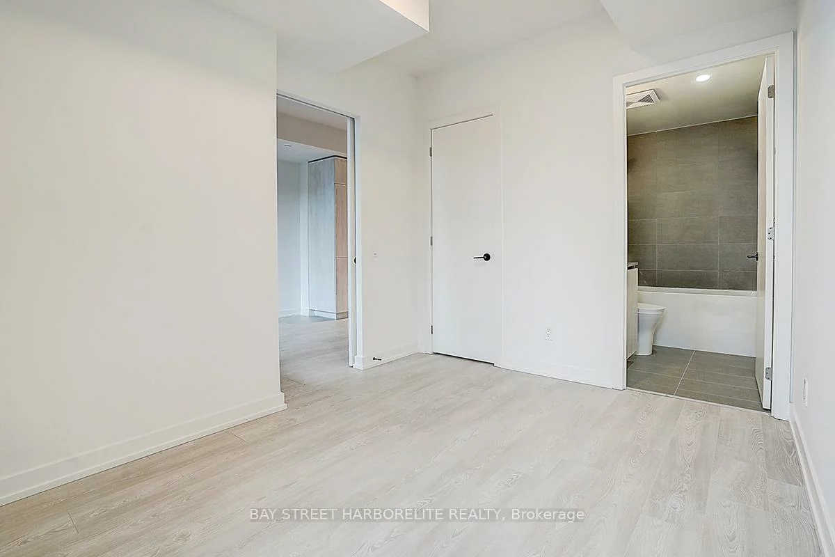 35, Parliament, Waterfront Communities C8, Toronto