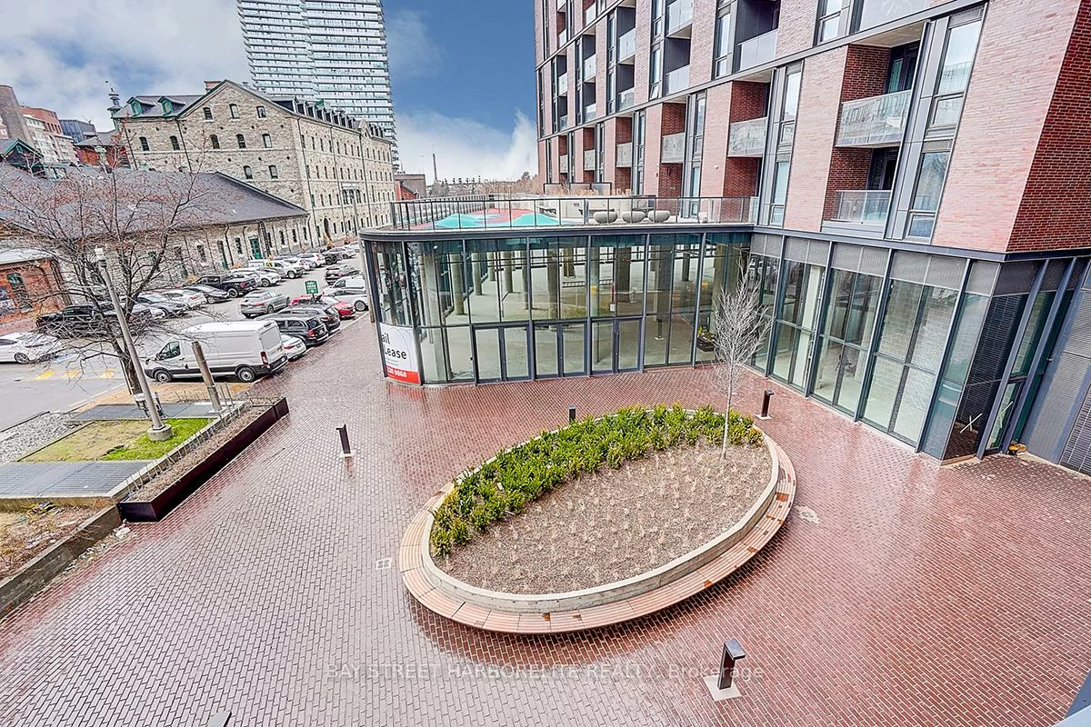 35, Parliament, Waterfront Communities C8, Toronto