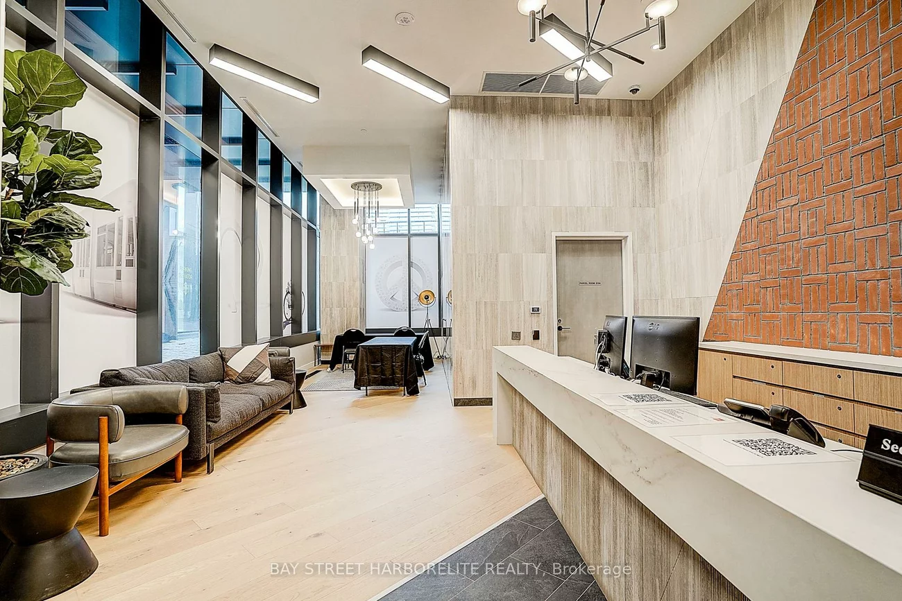 35, Parliament, Waterfront Communities C8, Toronto