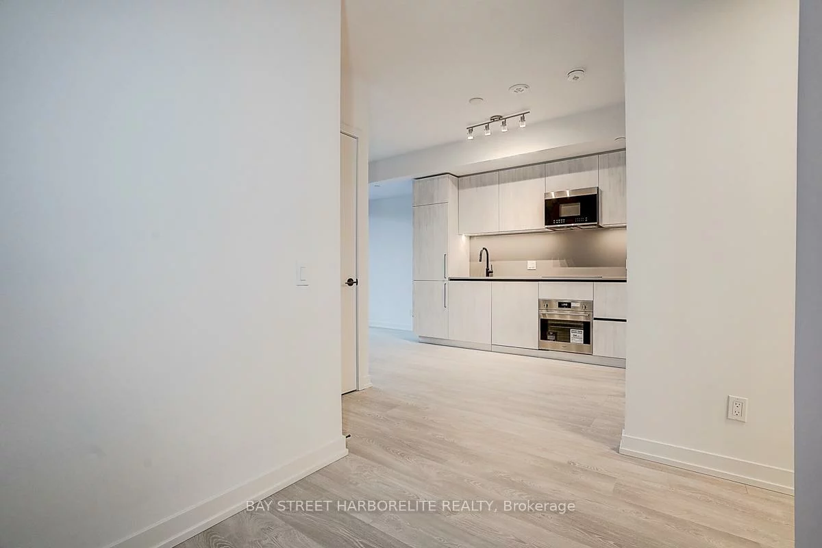 35, Parliament, Waterfront Communities C8, Toronto