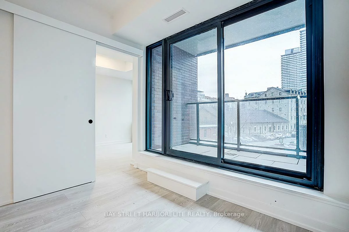35, Parliament, Waterfront Communities C8, Toronto