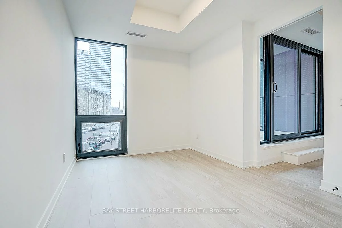 35, Parliament, Waterfront Communities C8, Toronto